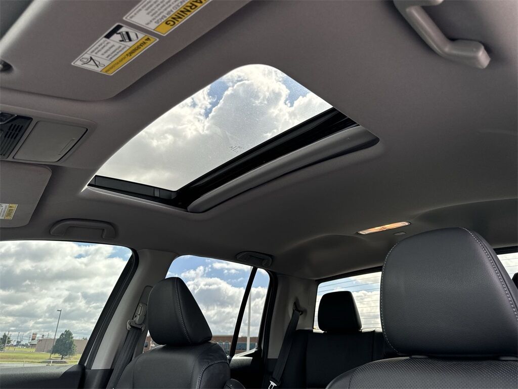 2019 Honda Ridgeline RTL-E photo 18