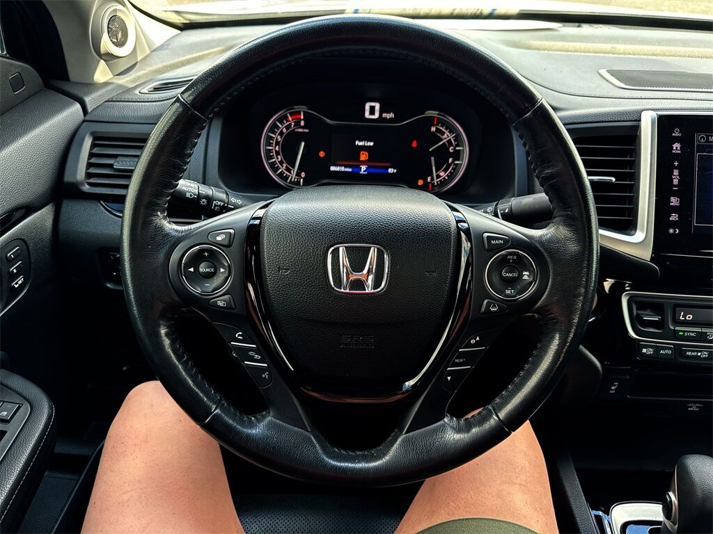 2019 Honda Ridgeline RTL-E photo 11