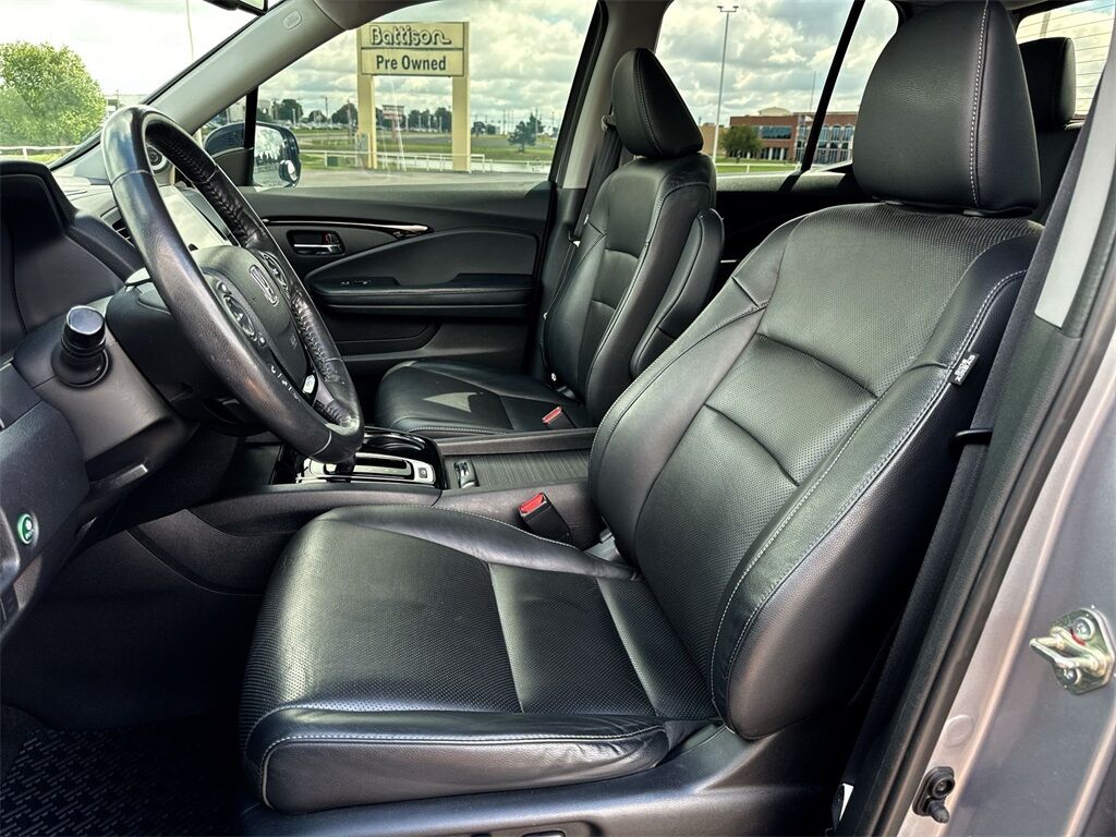 2019 Honda Ridgeline RTL-E photo 8