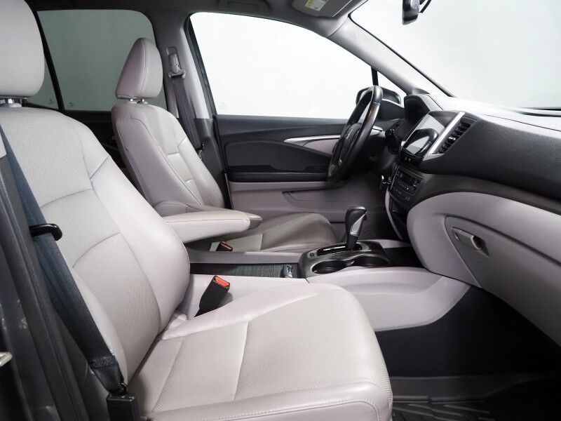 2019 Honda Ridgeline RTL-T *NAVIGATION, BACKUP-CAMERA, COLOR TOUCHSCREEN, MOONROOF, LEATHER, HEATED SEATS, REMOTE START, KEYLESS ENTRY, ALLOY WHEELS, ANDROID & APPLE Round Rock TX