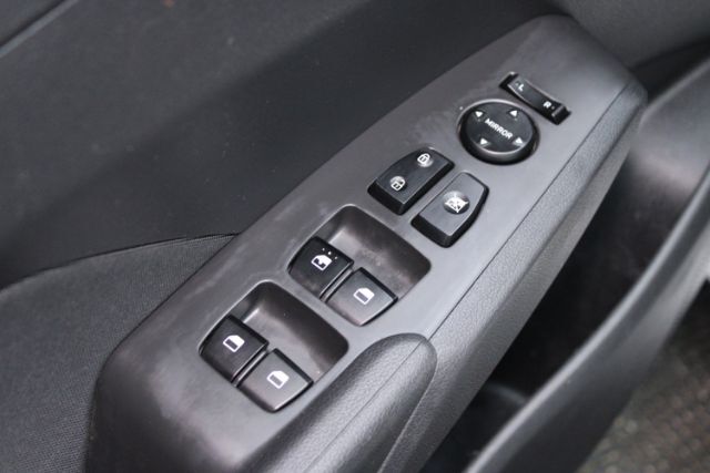2019 Hyundai Accent SE photo 9