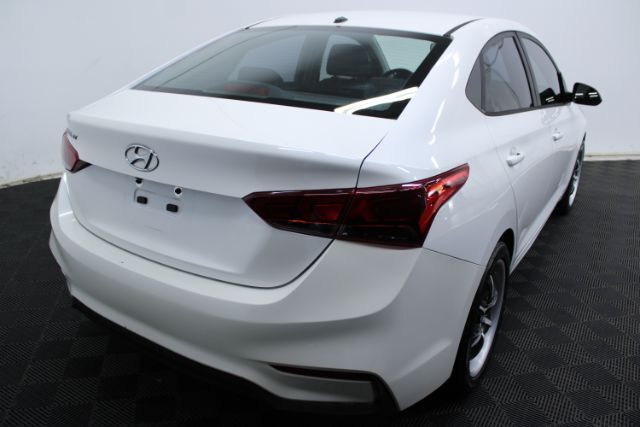 2019 Hyundai Accent SE photo 5