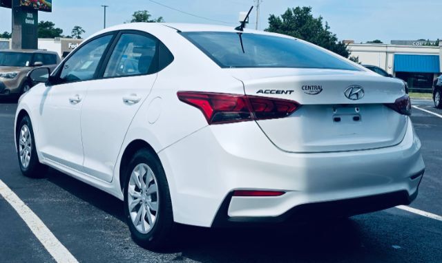 2019 Hyundai Accent SE