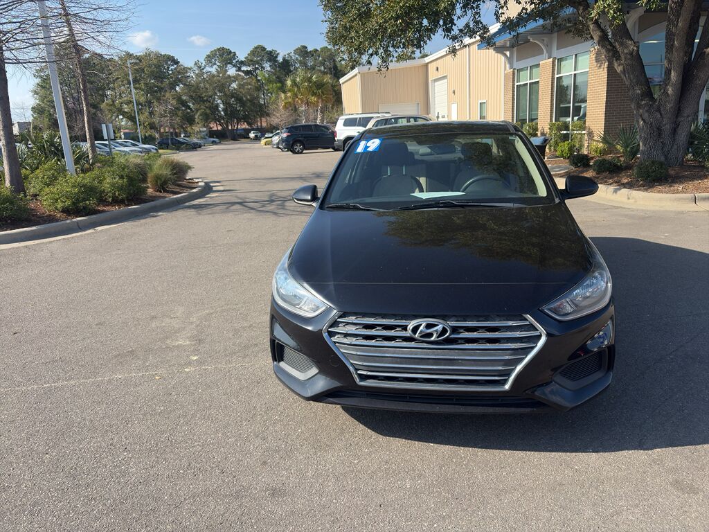2019 Hyundai Accent SE