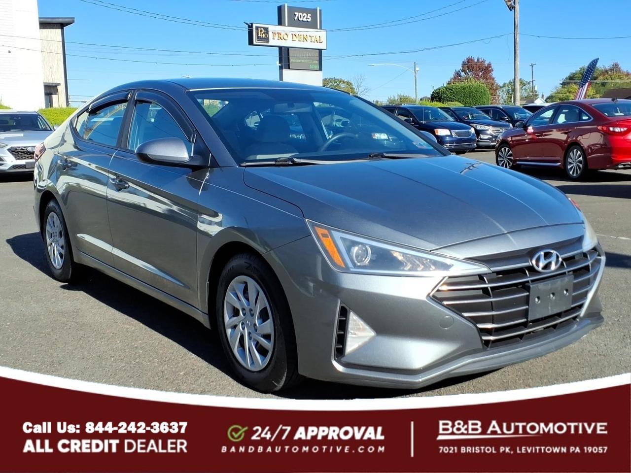 2019 Hyundai ELANTRA SE