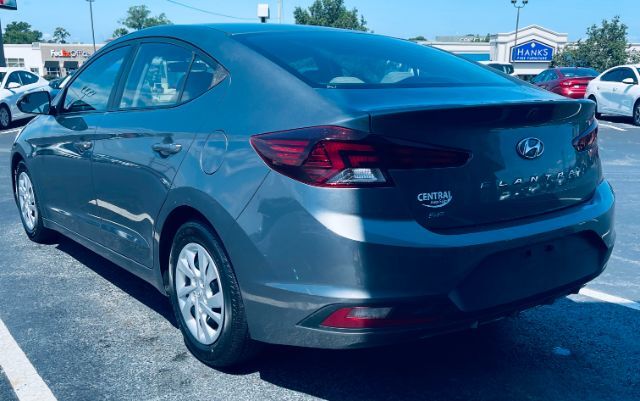 2019 Hyundai Elantra - NAM SE