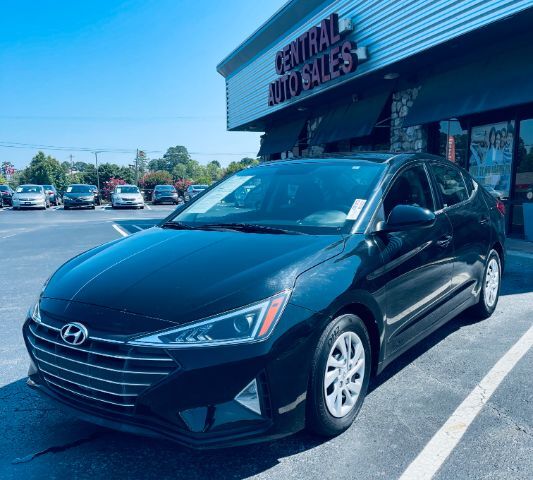 2019 Hyundai Elantra - SAR SE