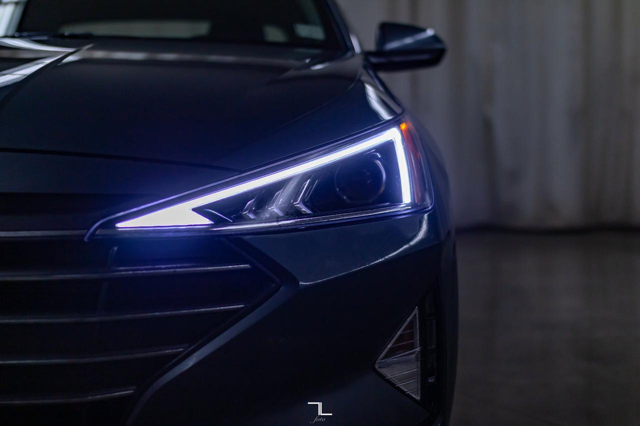 2019 Hyundai Elantra Luxury Leather Roof BCam Red Deer AB