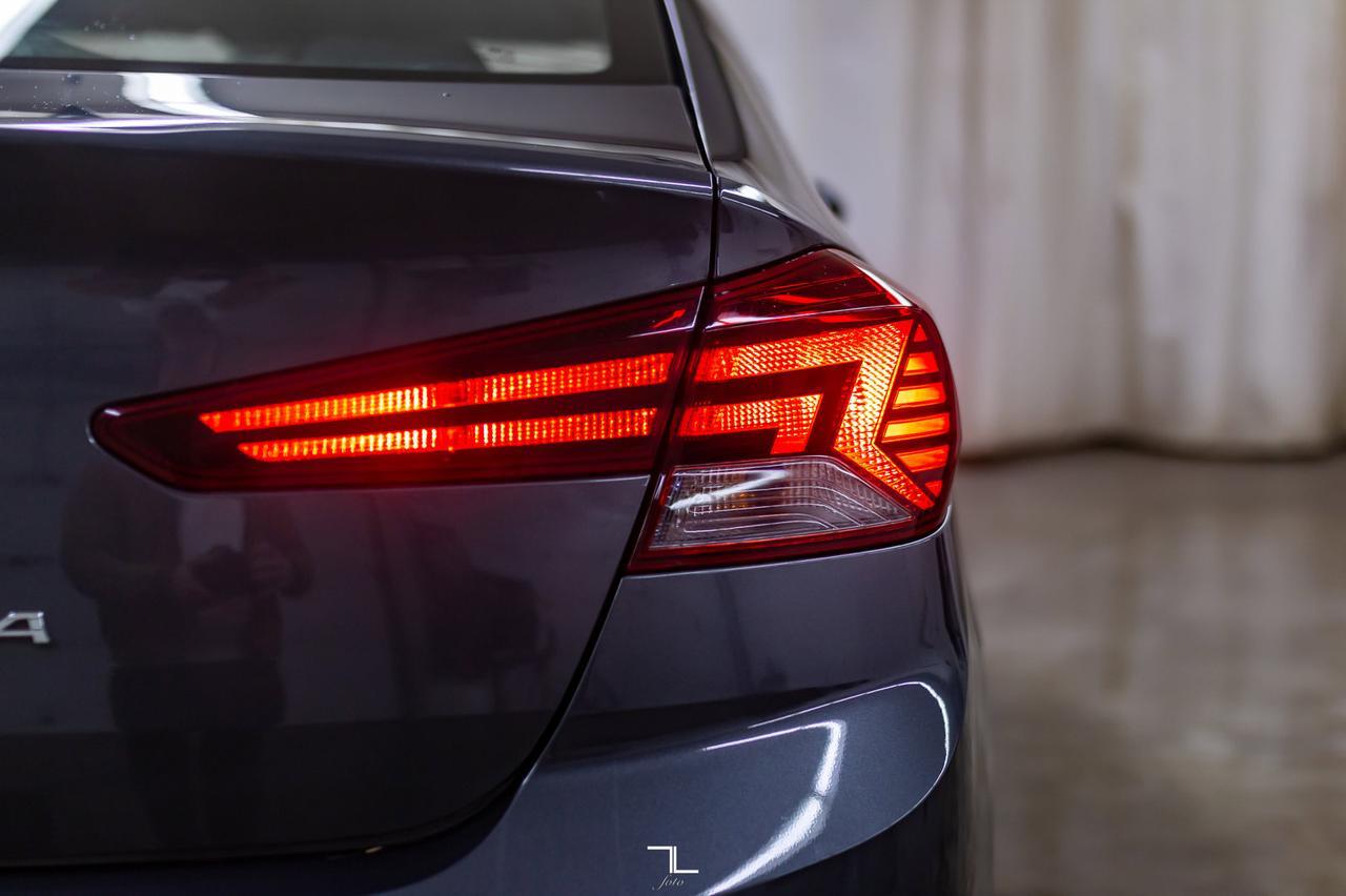 2019 Hyundai Elantra Luxury Leather Roof BCam Red Deer AB