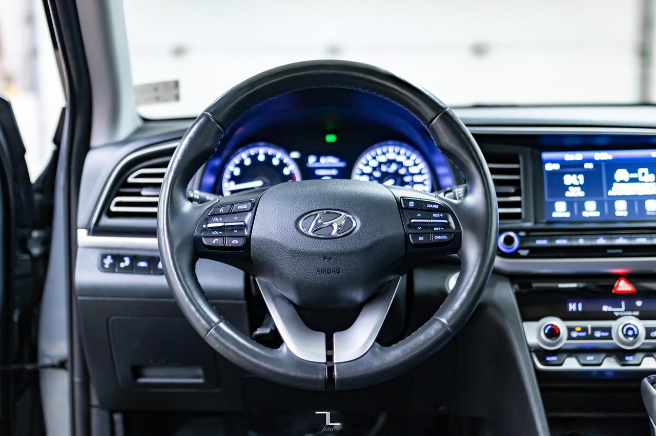 2019 Hyundai Elantra Luxury Leather Roof BCam Red Deer AB