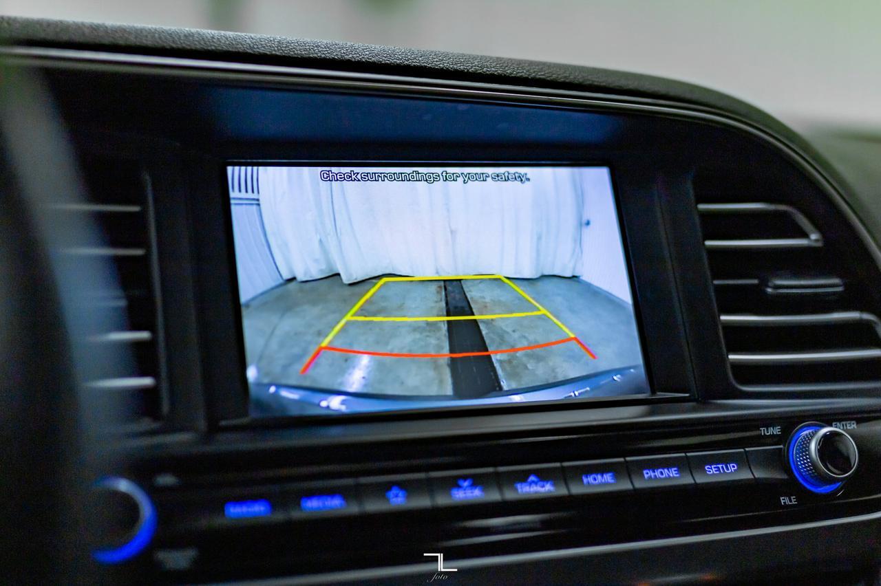 2019 Hyundai Elantra Luxury Leather Roof BCam Red Deer AB