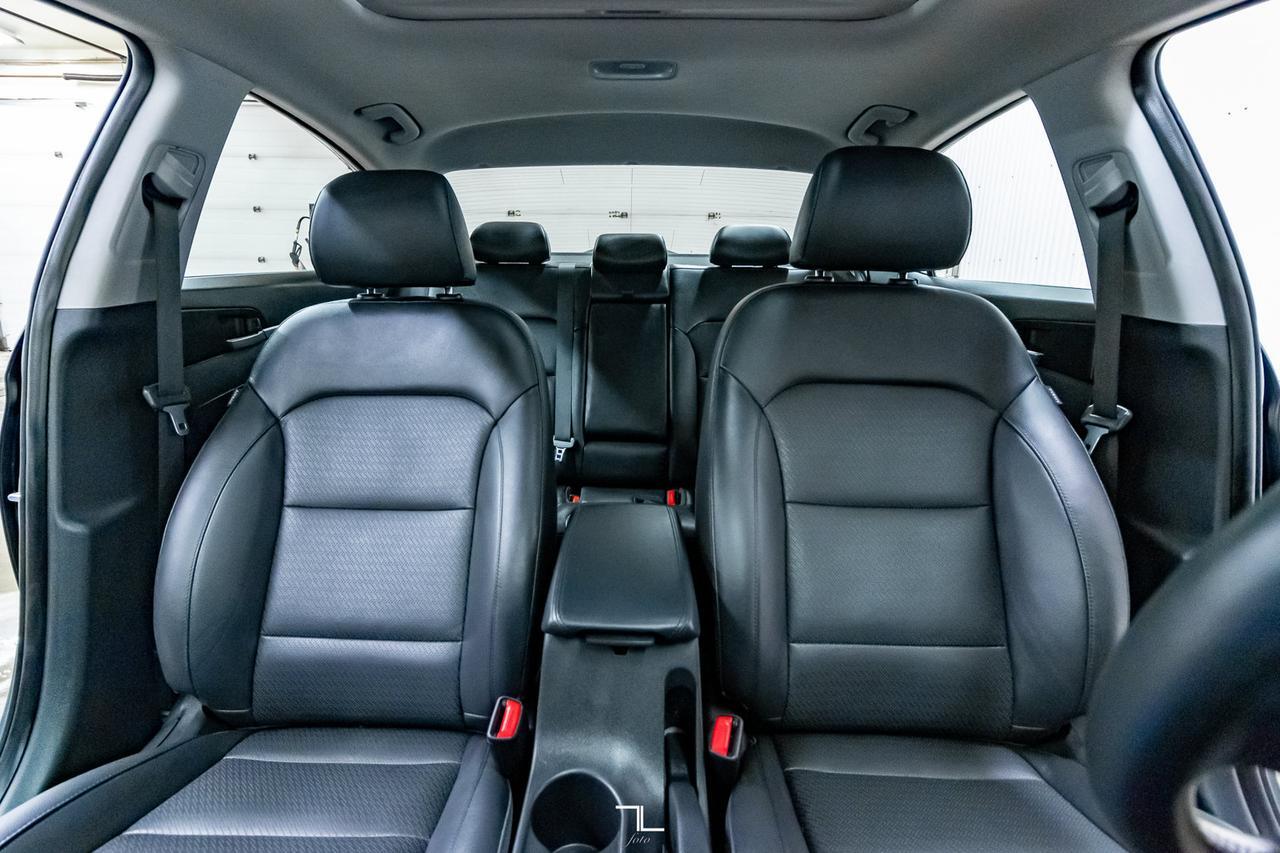 2019 Hyundai Elantra Luxury Leather Roof BCam Red Deer AB