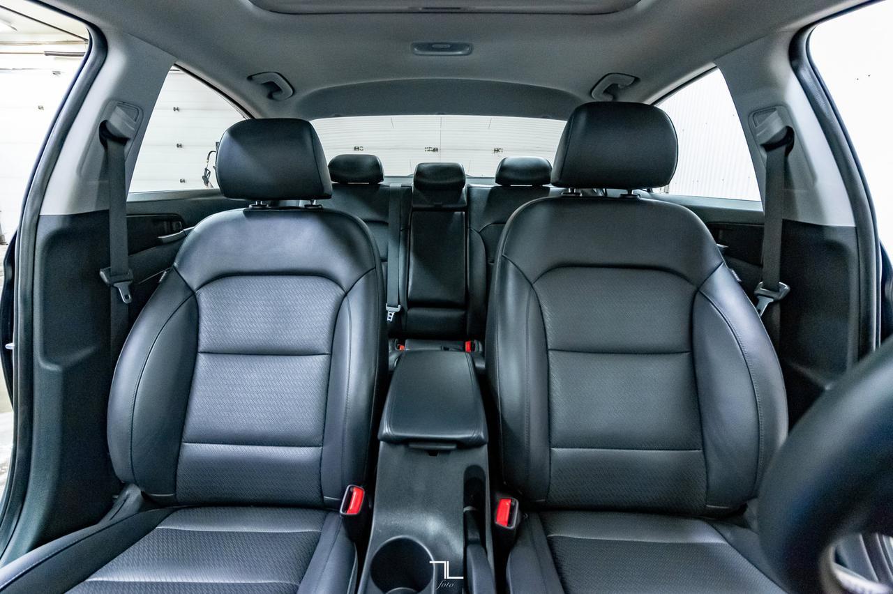 2019 Hyundai Elantra Luxury Leather Roof BCam Red Deer AB