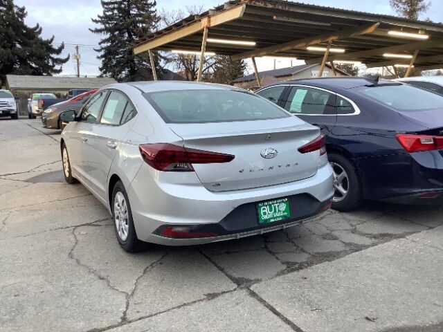 2019 Hyundai Elantra SE 6AT