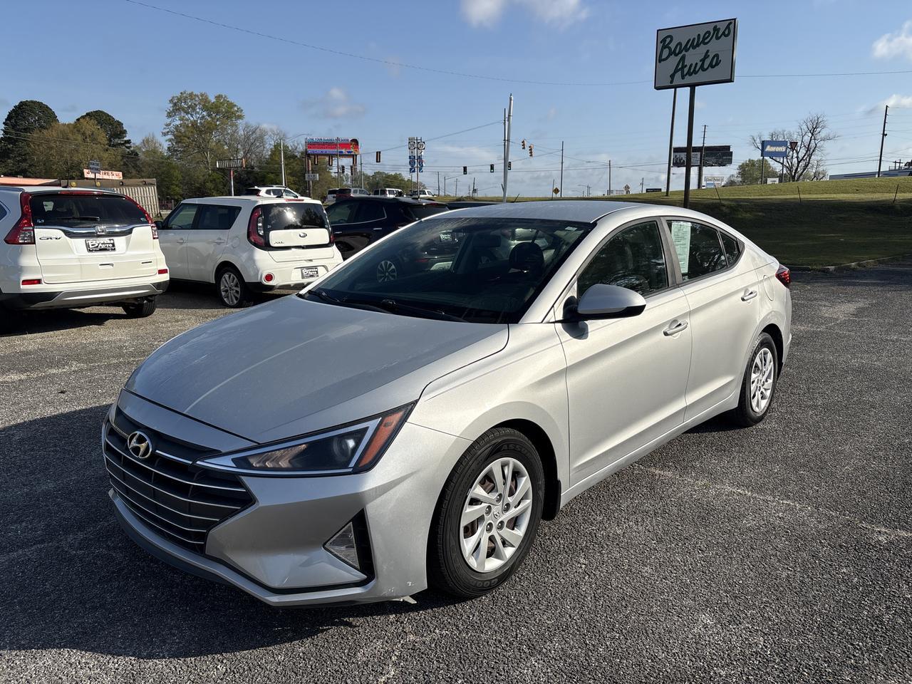 2019 Hyundai Elantra SE