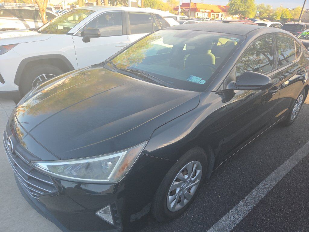 2019 Hyundai Elantra SE