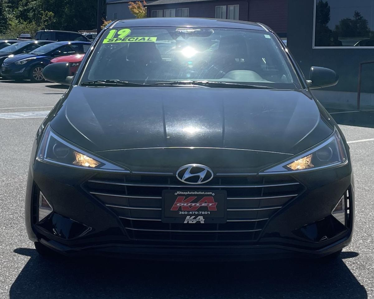 2019 Hyundai Elantra SEL Sedan 4D