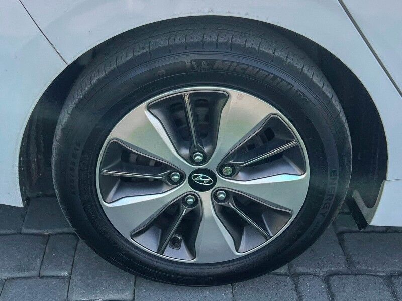 2019 Hyundai Ioniq Plug-In Hybrid Limited Wilmington NC