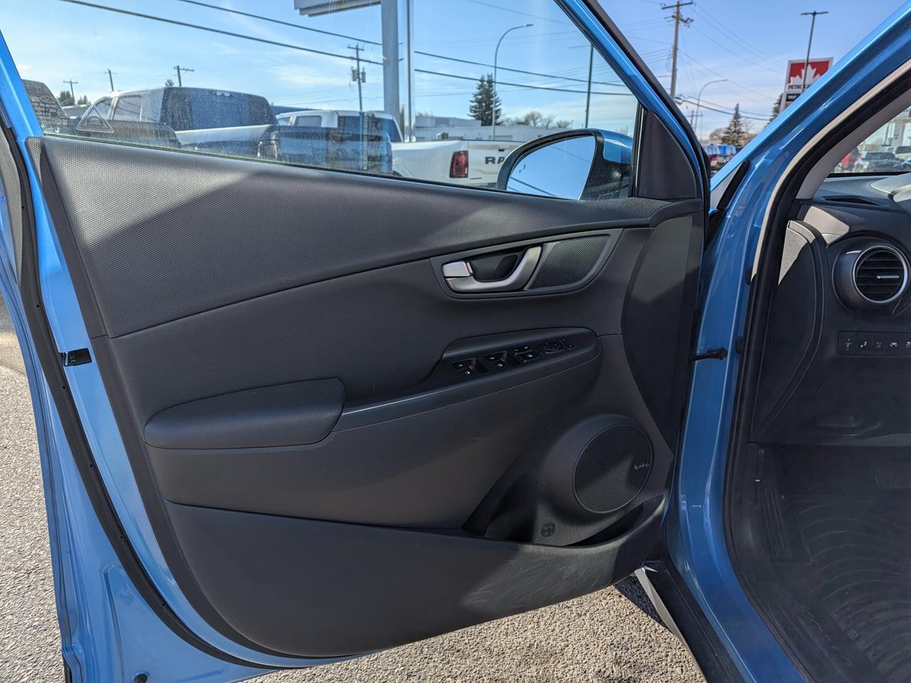 2019 Hyundai Kona Ultimate AWD | Low KMs | Premium Leather | Power Sunroof | HUD | NAV | 8IN Touchscreen Redwater AB