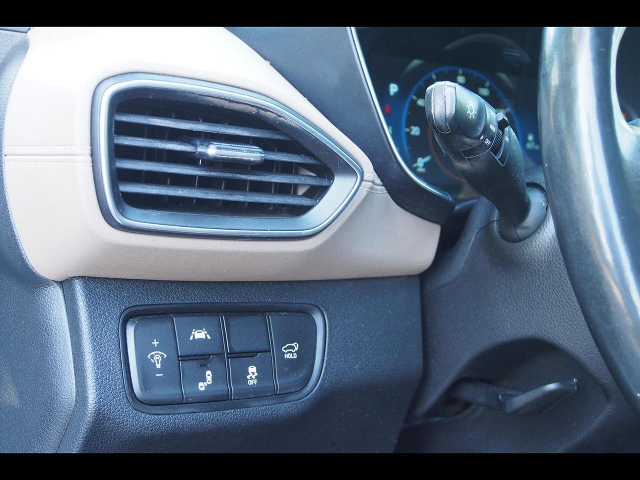2019 Hyundai SANTA FE Ultimate 2.4L