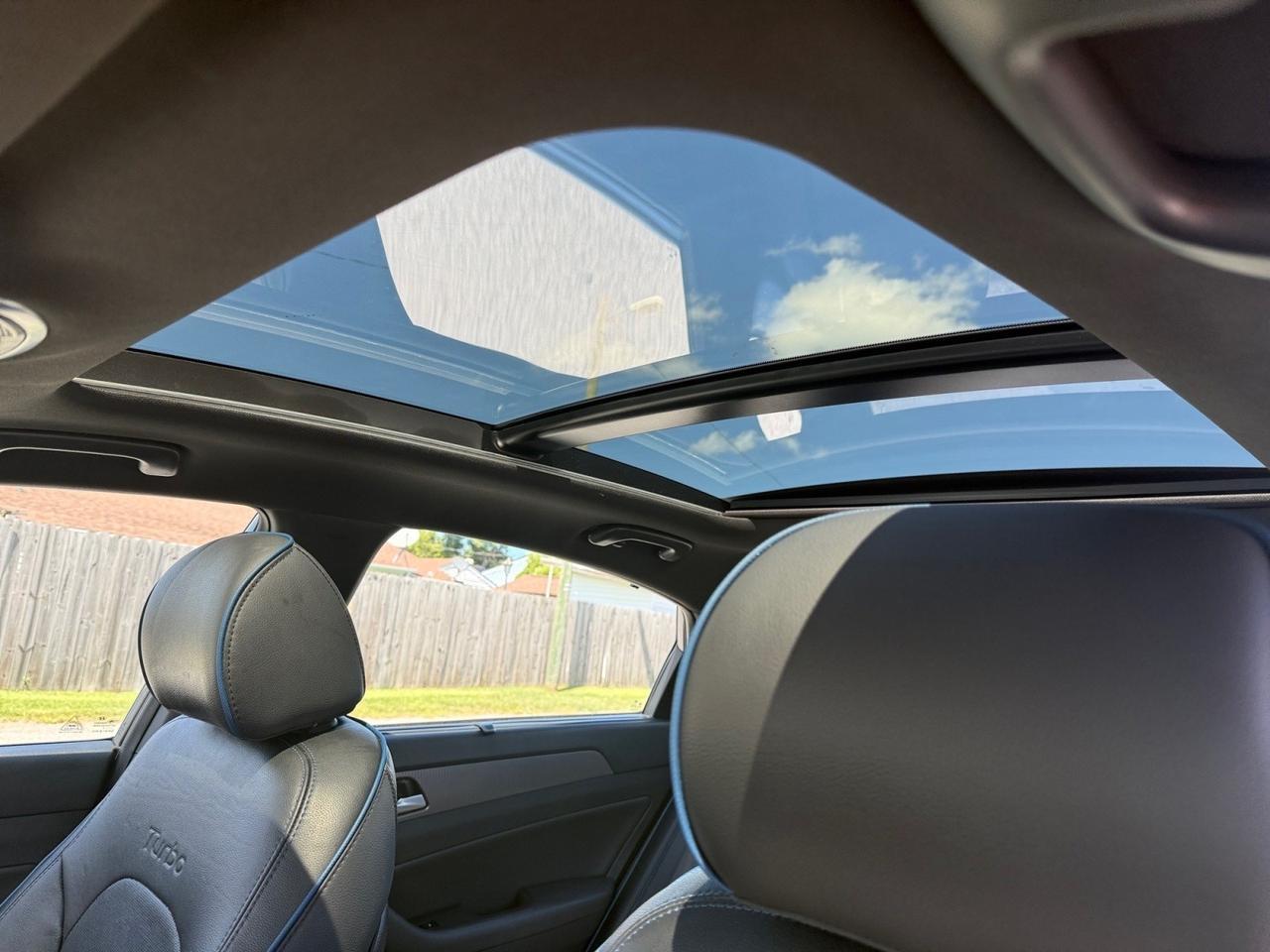 2019 Hyundai Sonata Limited, HEATED/VENTILATED SEATS, MOONROOF, APPLE CARPLAY/ANDROID AUTO, BACKUP CAMERA, POWER MIRRORS, LANE KEEP ASSIST, PUSH BUTTON START, HEATED STEERING WHEEL, NAVIGATION, ONLY 1 OWNER, SUPER SLEEK CAR! Norfolk VA