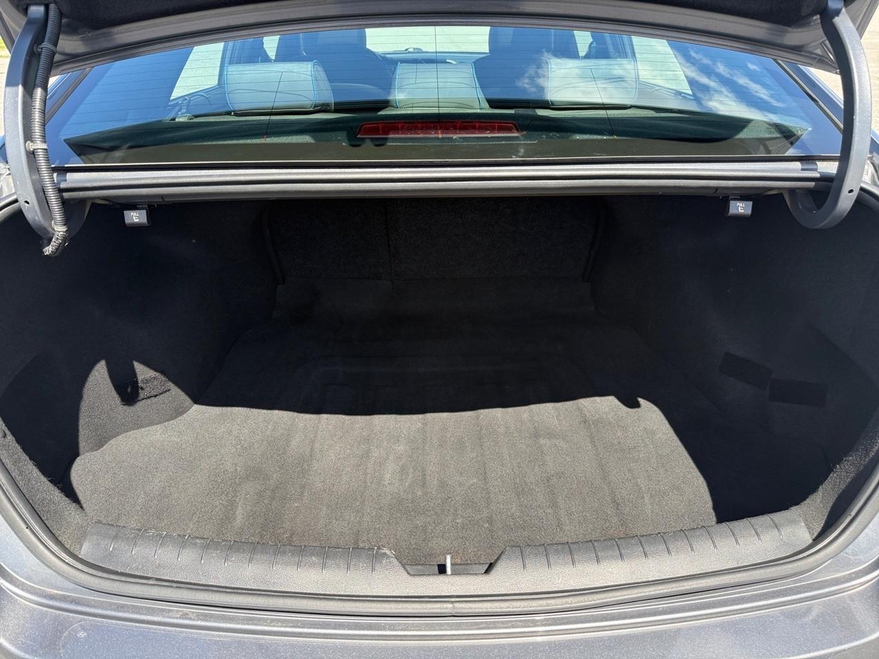 2019 Hyundai Sonata Limited, HEATED/VENTILATED SEATS, MOONROOF, APPLE CARPLAY/ANDROID AUTO, BACKUP CAMERA, POWER MIRRORS, LANE KEEP ASSIST, PUSH BUTTON START, HEATED STEERING WHEEL, NAVIGATION, ONLY 1 OWNER, SUPER SLEEK CAR! Norfolk VA