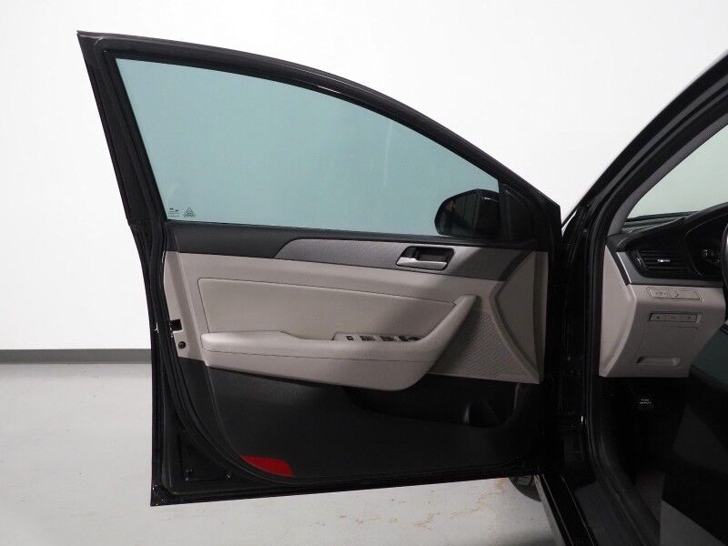 2019 Hyundai Sonata SEL *BLIND SPOT ALERT, BACKUP CAMERA, COLOR TOUCHSCREEN, HEATED SEATS/STEERING WHEEL, KEYLESS ENTRY, ALLOY WHEELS, WIRELESS CHARGING, ANDROID & APPLE Round Rock TX