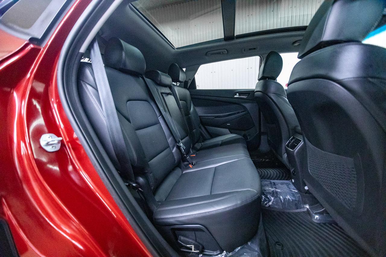 2019 Hyundai Tucson AWD Ultimate Leather Roof Nav BCam Red Deer AB