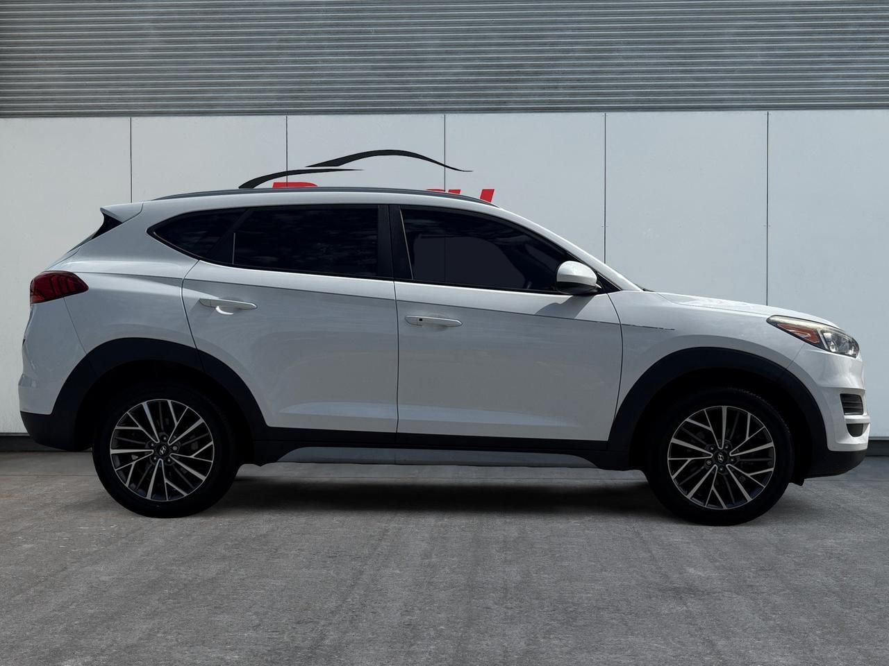 2019 Hyundai Tucson SEL, HEATED SEATS, MY CONNECT, APPLE CARPLAY, KEYLESS ENTRY & START, BLIND SPOT ALERT, CLEAN CARFAX, DONT LET THIS ONE DRIVE AWAY- ACT NOW!!! Norfolk VA