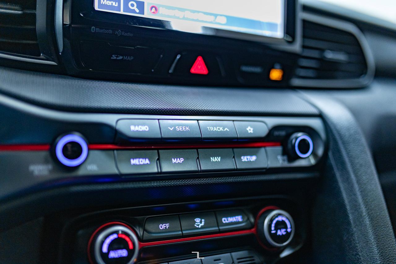 2019 Hyundai Veloster Turbo Tech Leather Roof Nav Red Deer AB