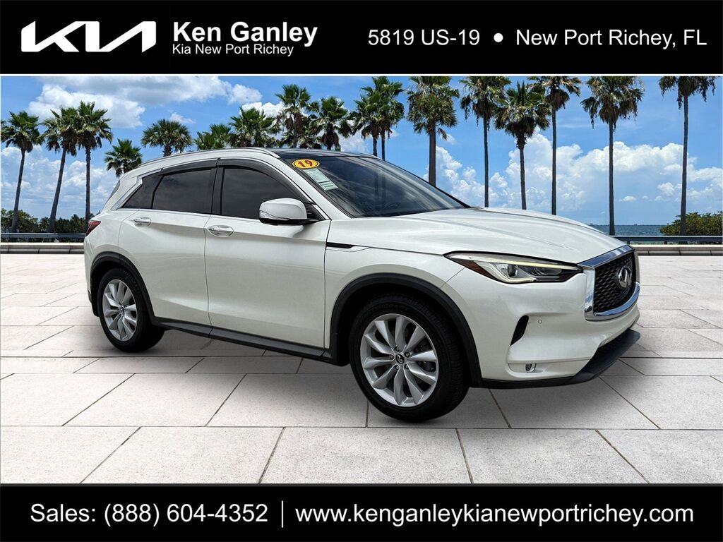 2019 INFINITI QX50 ESSENTIAL Oshkosh WI