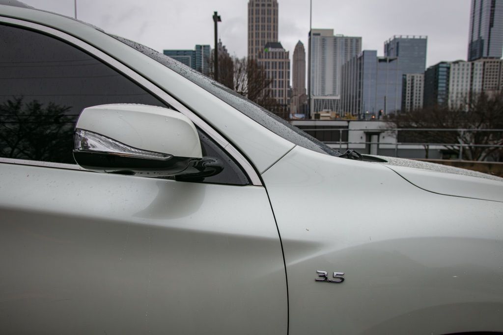 2019 INFINITI QX60 LUXE