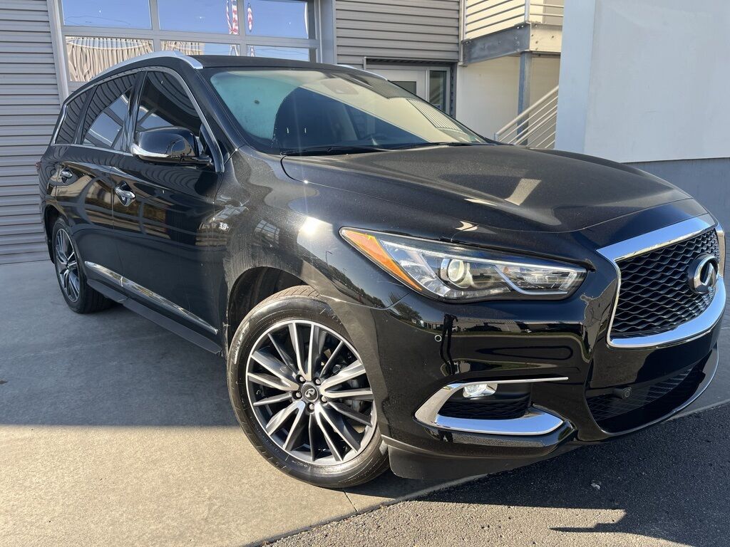 2019 INFINITI QX60 LUXE