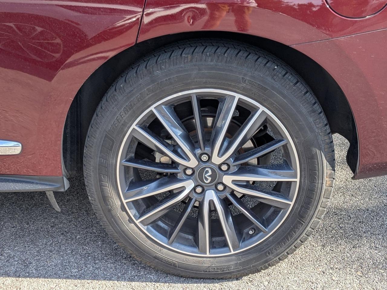 2019 INFINITI QX60 LUXE