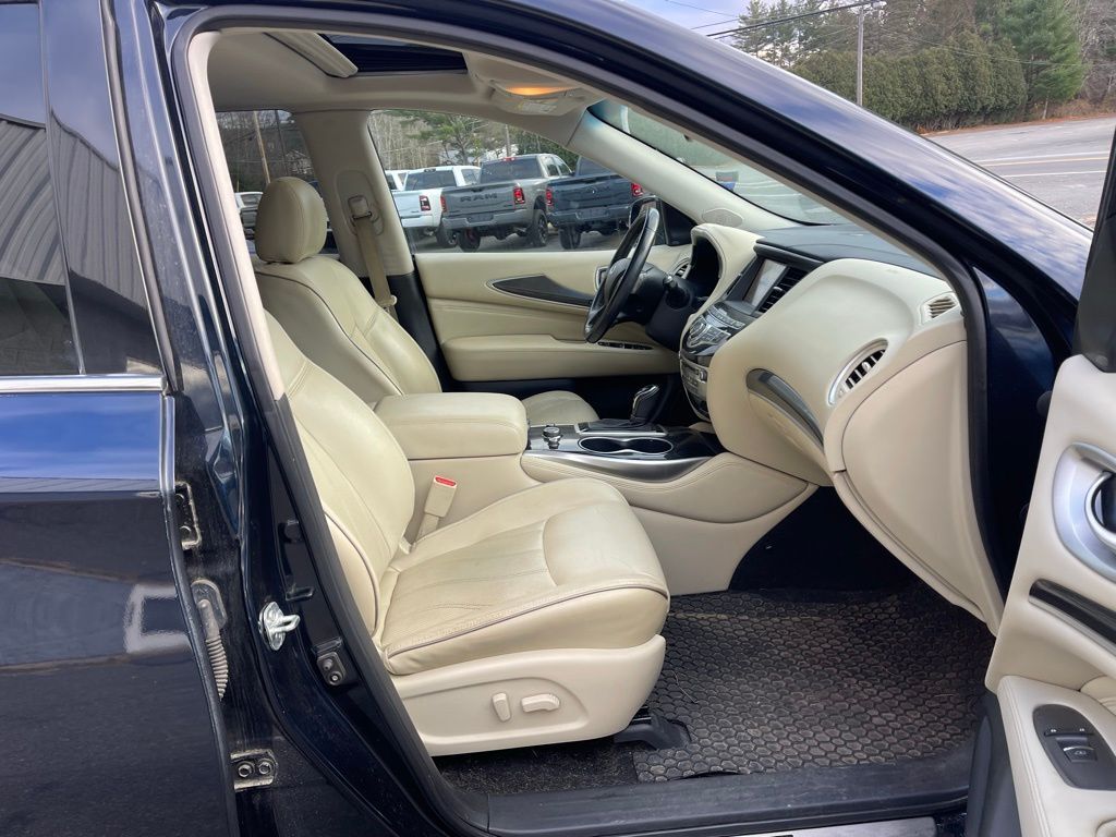 2019 INFINITI QX60 Luxe Orange MA