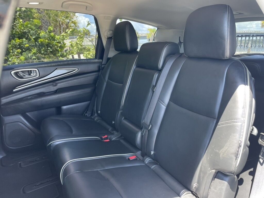2019 INFINITI QX60 PURE~CLEAN CARFAX~POWER MOONROOF~POWER LIFTGATE~BLIND SPOT WARNING~FORWARD COLLISION WARNING W/ PEDESTRIAN DETECTION~ONLINE FINANCE AND SHIPPING AVAILABLE!!!!! Sarasota FL