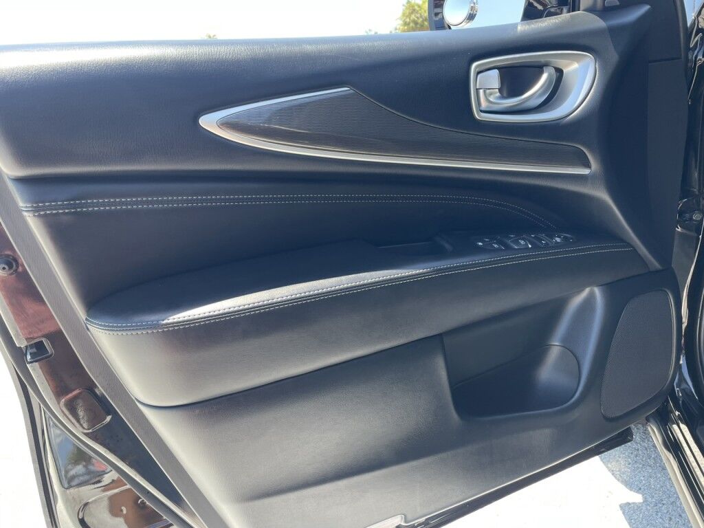 2019 INFINITI QX60 PURE~CLEAN CARFAX~POWER MOONROOF~POWER LIFTGATE~BLIND SPOT WARNING~FORWARD COLLISION WARNING W/ PEDESTRIAN DETECTION~ONLINE FINANCE AND SHIPPING AVAILABLE!!!!! Sarasota FL