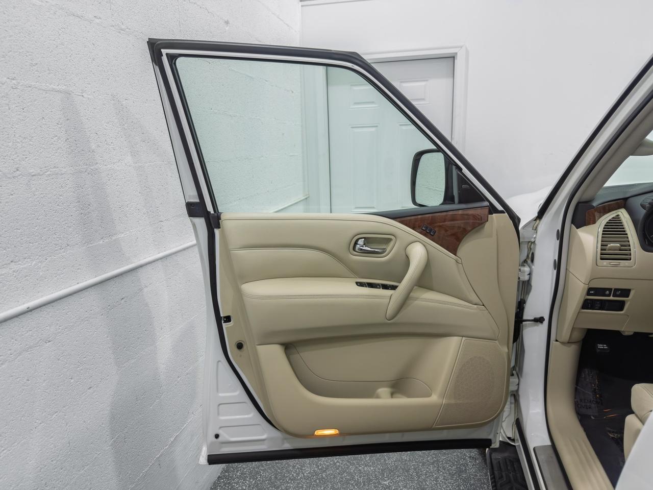 2019 INFINITI QX80 LUXE 4WD Tallmadge OH