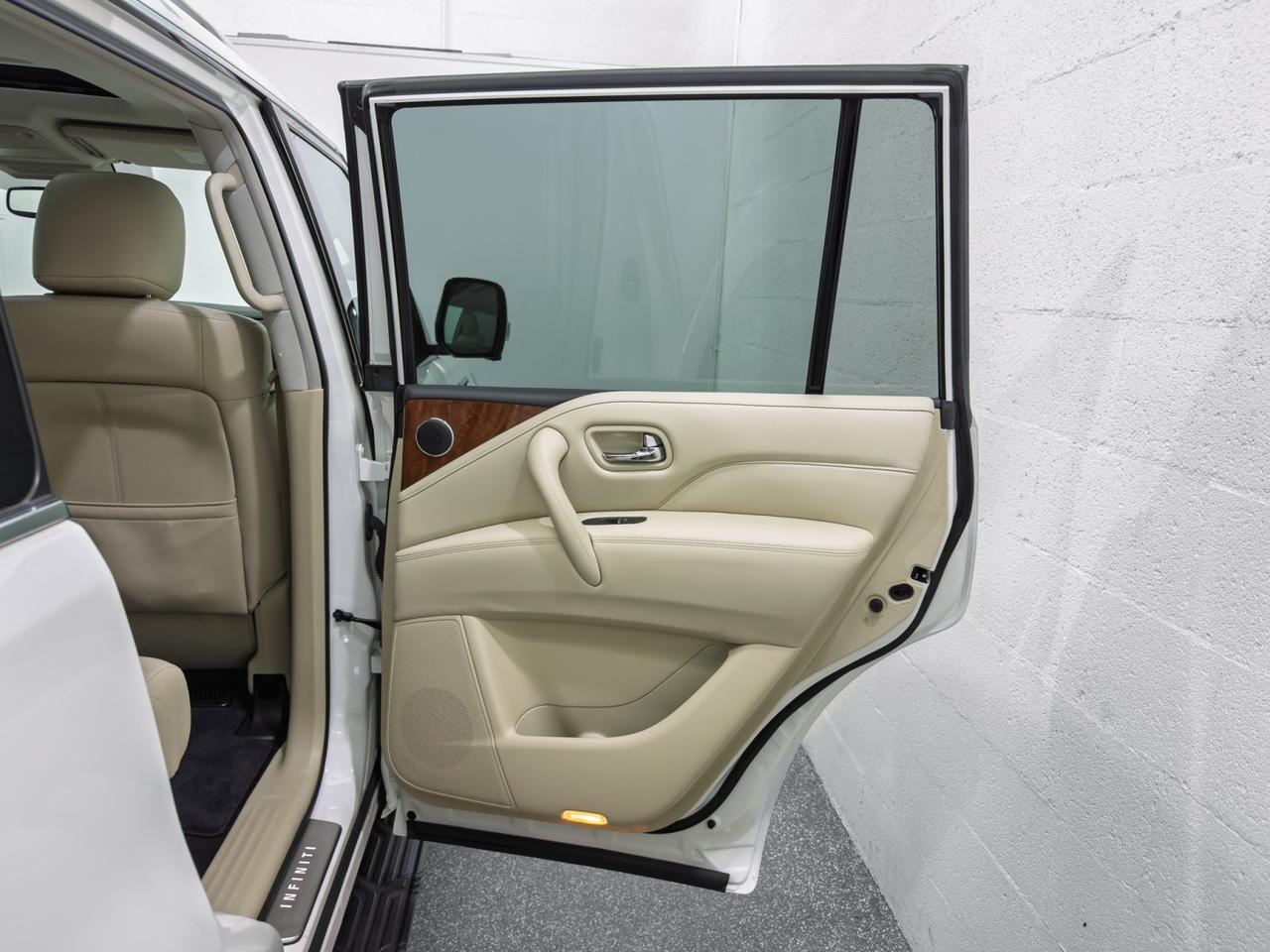 2019 INFINITI QX80 LUXE 4WD Tallmadge OH