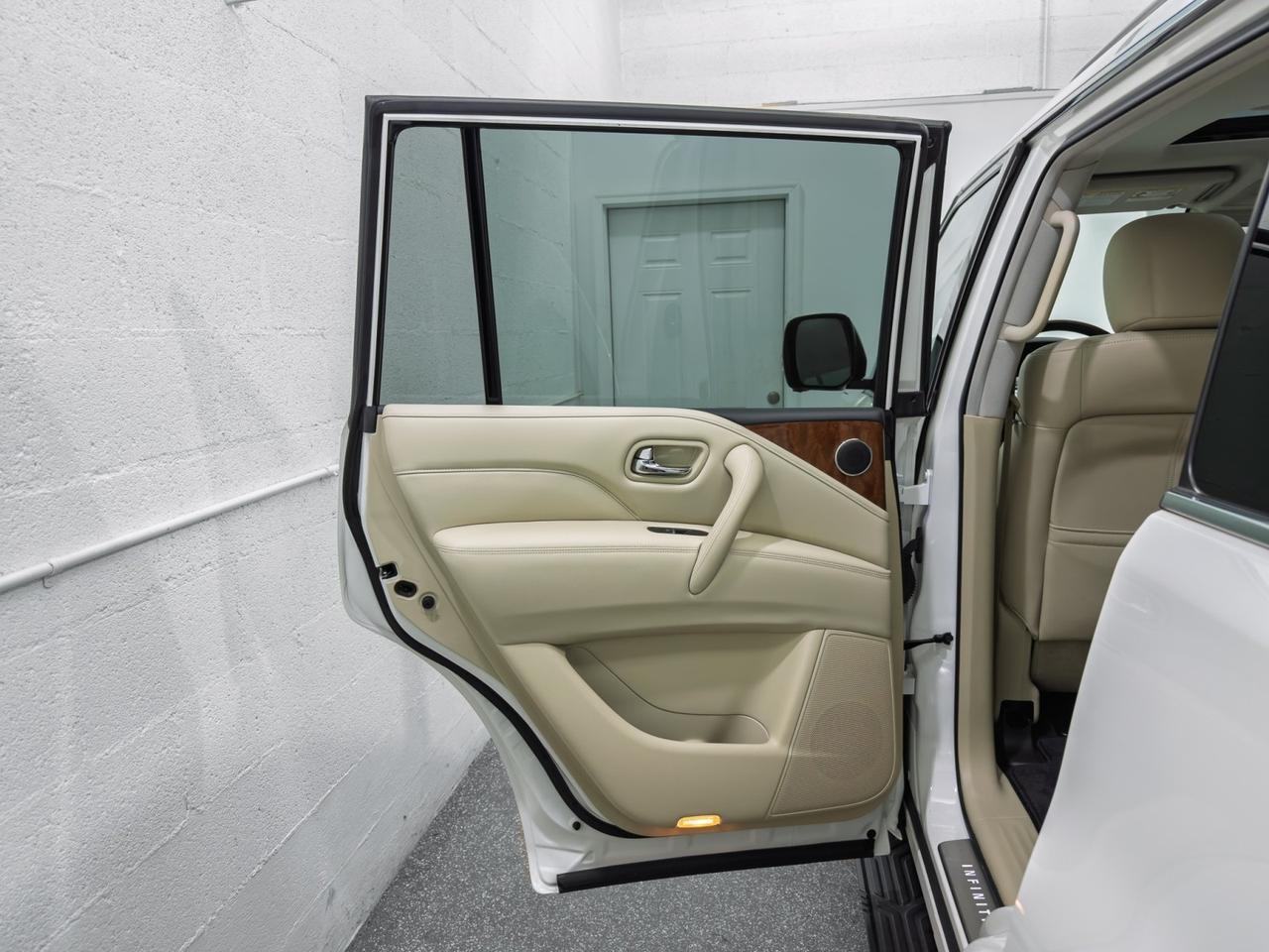 2019 INFINITI QX80 LUXE 4WD Tallmadge OH