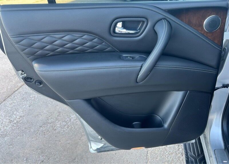 2019 INFINITI QX80 LUXE Harper KS