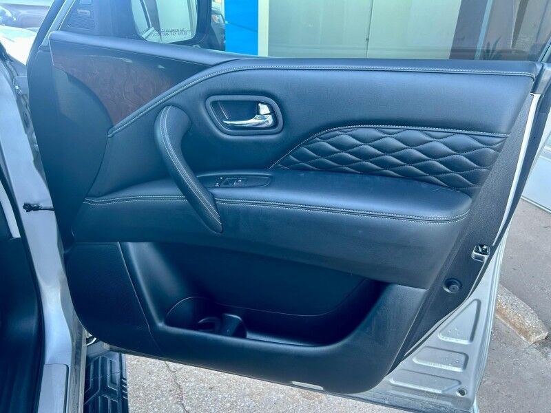 2019 INFINITI QX80 LUXE Harper KS