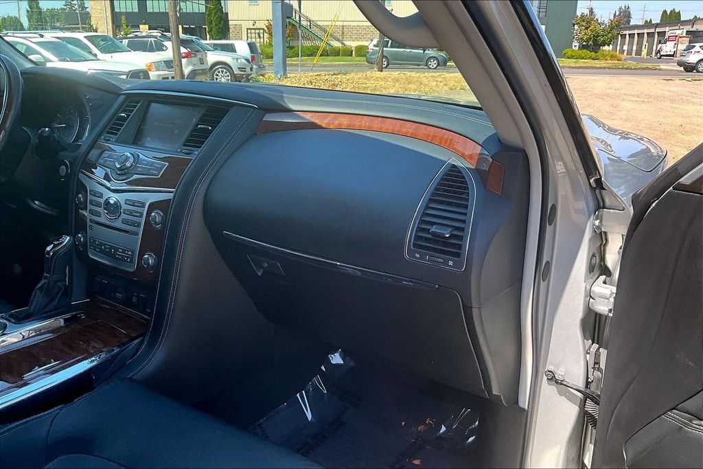 2019 INFINITI QX80 LUXE OR