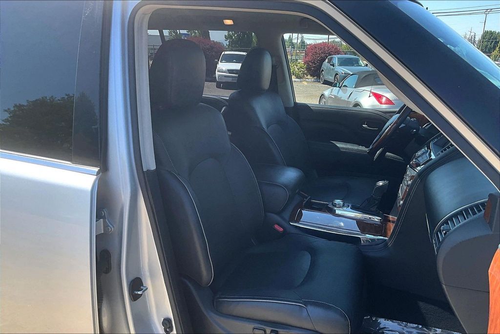 2019 INFINITI QX80 LUXE OR