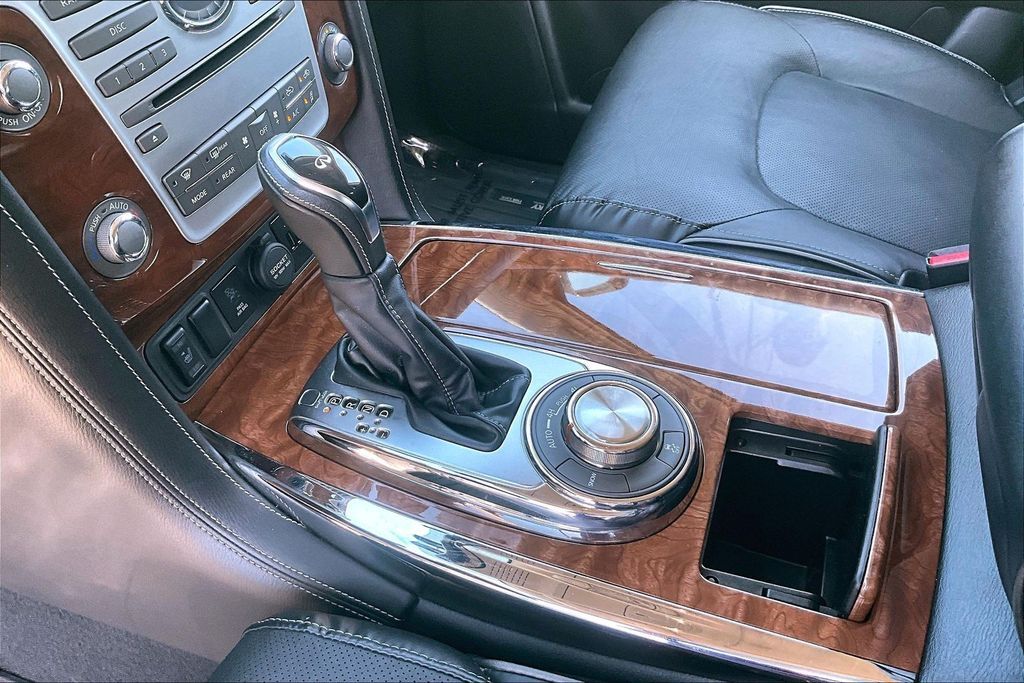 2019 INFINITI QX80 LUXE OR