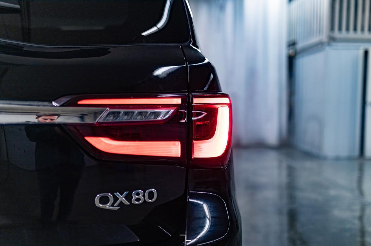 2019 Infiniti QX80 AWD Luxe Leather Roof Nav BCam Red Deer AB