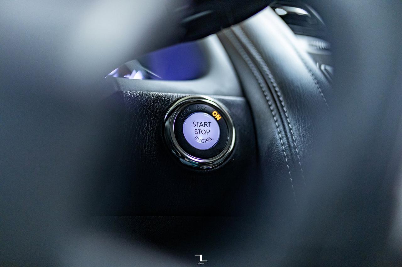 2019 Infiniti QX80 AWD Luxe Leather Roof Nav BCam Red Deer AB