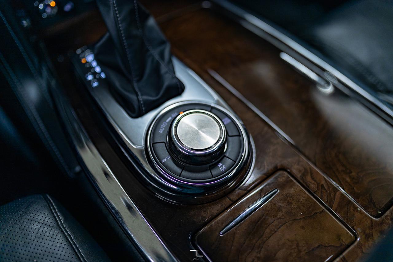 2019 Infiniti QX80 AWD Luxe Leather Roof Nav BCam Red Deer AB