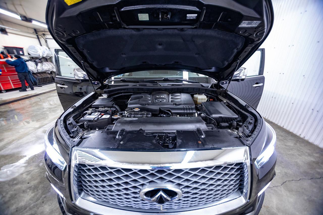 2019 Infiniti QX80 AWD Luxe Leather Roof Nav BCam Red Deer AB