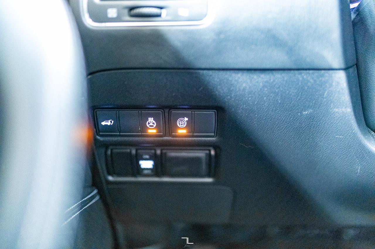 2019 Infiniti QX80 AWD Luxe Leather Roof Nav BCam Red Deer AB